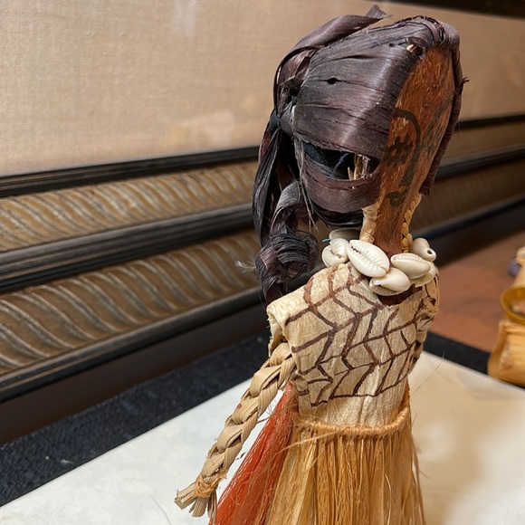 Vintage Primitive Hand Woven Folk Art Doll: Polynesian - Picture 3 of 5